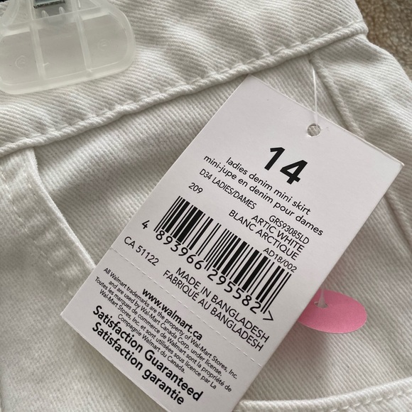 Mini skirt - Picture 2 of 2